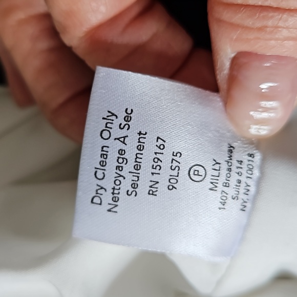 Beautiful Milly white/black lace skirt - Picture 6 of 9